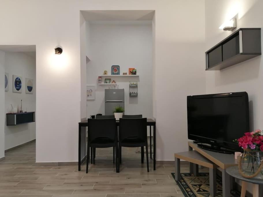 Sguardo Sul Duomo Apartment Naples Exterior photo